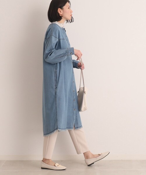 SHOO・LA・RUE（シューラルー）の「◆【羽織としても活躍してくれる】デニムシャツ ロングワンピース（ワンピース・レディース・ライトブルー/ネイビー・02/03/04）」の21枚目の写真