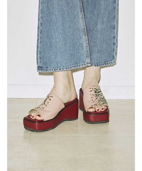 jouetie（ジュエティ）の「レースアップステッチサボサンダル（サンダル・レディース・ブラック/ブラウン/ピンク・M/L）」の3枚目の写真