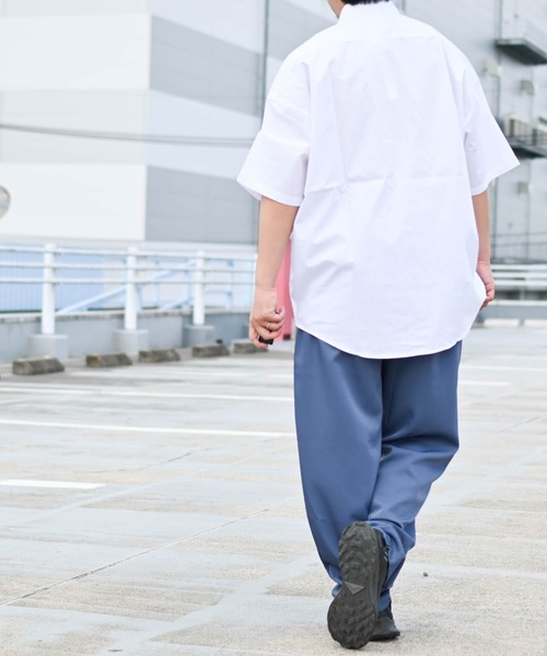 Ritzy（リッツィー）の「綿ブロード レギュラーカラー半袖シャツ レディース メンズ（シャツ/ブラウス・メンズ・ラベンダー/グレイッシュベージュ/サックスブルー系/サックスブルー/ブラック/グリーン/ブラック系その他/ホワイト/ホワイト系その他/グリーン系その他/イエロー・X-LARGE/LARGE/MEDIUM）」の14枚目の写真