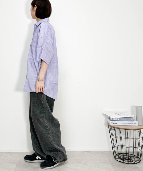 Ritzy（リッツィー）の「綿ブロード レギュラーカラー半袖シャツ レディース メンズ（シャツ/ブラウス・メンズ・ラベンダー/グレイッシュベージュ/サックスブルー系/サックスブルー/ブラック/グリーン/ブラック系その他/ホワイト/ホワイト系その他/グリーン系その他/イエロー・X-LARGE/LARGE/MEDIUM）」の22枚目の写真