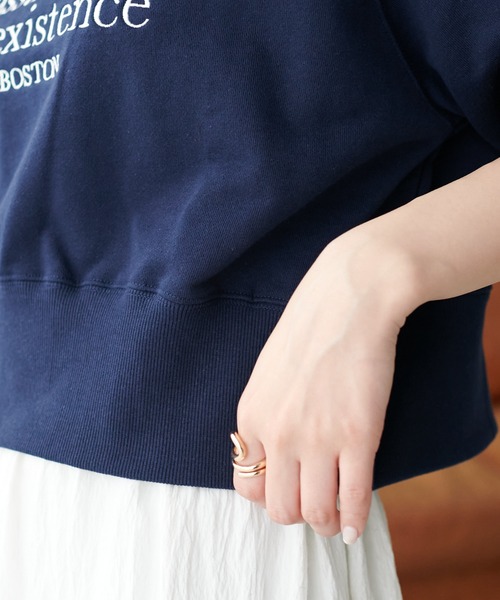 DISCOAT(ディスコート)の「刺繍ロゴショートラグラン半袖スウェット(スウェット・レディース・ネイビー/オフホワイト/チャコールグレー/ライトグレー・FREE)」の20枚目の写真