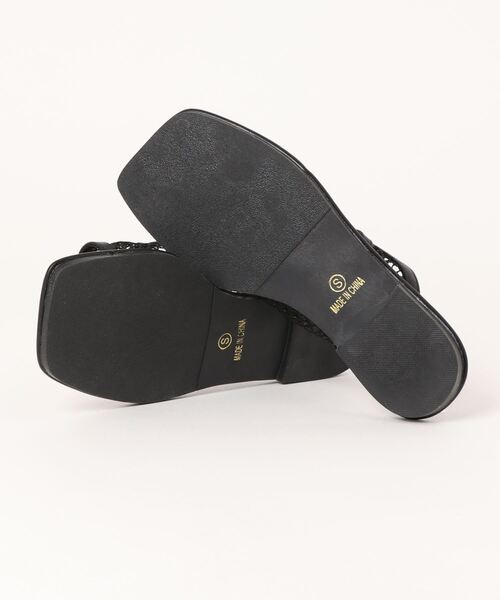 Fabby fabby(ファビィーファビィー)の「メッシュトングフラットサンダル(サンダル・レディース・ブラック/オフホワイト・LARGE/MEDIUM/SMALL)」の6枚目の写真
