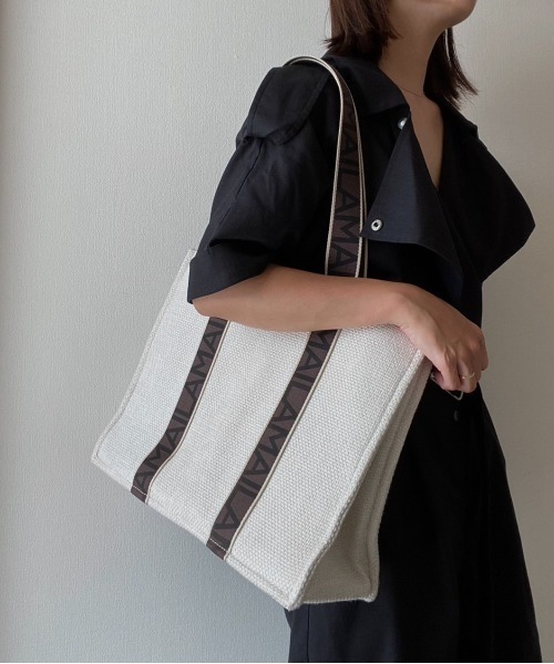 AMAIL(アマイル)の「AM logo box bag(トートバッグ・レディース・ホワイト/ベージュ・FREE)」の2枚目の写真