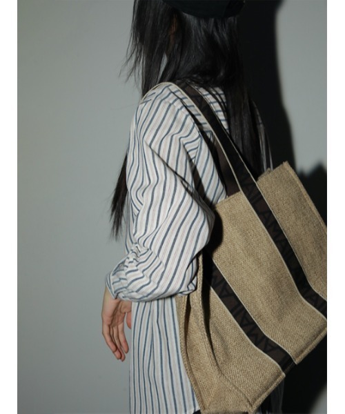 AMAIL(アマイル)の「AM logo box bag(トートバッグ・レディース・ホワイト/ベージュ・FREE)」の15枚目の写真