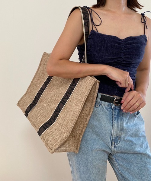 AMAIL(アマイル)の「AM logo box bag(トートバッグ・レディース・ホワイト/ベージュ・FREE)」の21枚目の写真