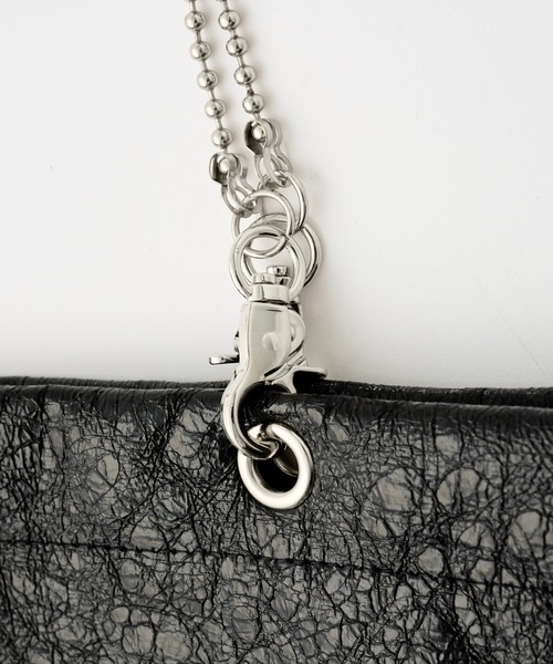 COLONY 2139(コロニートゥーワンスリーナイン)の「メタリックフェイクレザートートバッグ(トートバッグ・レディース・グリーン/ブラック/シルバー・FREE)」の8枚目の写真