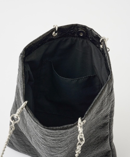 COLONY 2139(コロニートゥーワンスリーナイン)の「メタリックフェイクレザートートバッグ(トートバッグ・レディース・グリーン/ブラック/シルバー・FREE)」の10枚目の写真