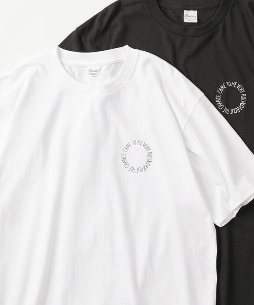make a ray!（メイク ア レイ！）の「【別注】カレッジ & サークルロゴ デザインプリント ビッグシルエット半袖Ｔシャツ /オーバーサイズ/ユニセックス（Tシャツ/カットソー・メンズ・ホワイト/ホワイト系その他/ブラック系その他/オフホワイト/オリーブ/ブラック・M/L）」の21枚目の写真