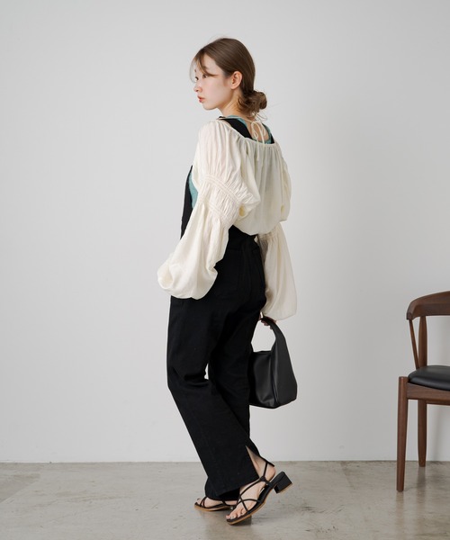 Kastane（カスタネ）の「【サイズ展開あり】スリムフレアサロペット（サロペット/オーバーオール・レディース・ブラック/ブルー・0/1）」の9枚目の写真