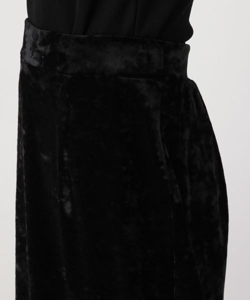 A part by(アパートバイ)の「ストレッチベロアナロースカート(スカート・レディース・グレー系その他4/オフホワイト/ブラック・FREE/SMALL)」の21枚目の写真