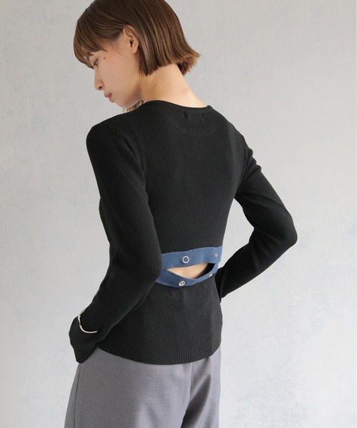 cheriella(シェリエラ)の「【cheriella】WEB限定バックオープンスリットリブニット WEB LIMITED BACK OPEN SLIT RIB KNIT(ニット/セーター・レディース・ダークブルー/アイボリー/ダークグレー/ブラック/ダークグリーン・M)」の1枚目の写真