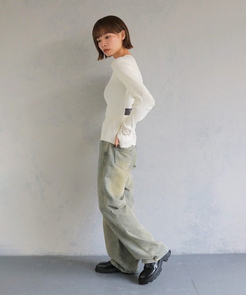 cheriella(シェリエラ)の「【cheriella】WEB限定バックオープンスリットリブニット WEB LIMITED BACK OPEN SLIT RIB KNIT(ニット/セーター・レディース・ダークブルー/アイボリー/ダークグレー/ブラック/ダークグリーン・M)」の16枚目の写真