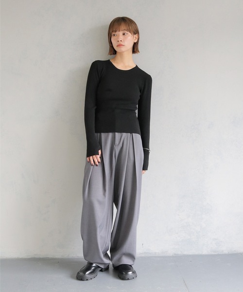 cheriella(シェリエラ)の「【cheriella】WEB限定バックオープンスリットリブニット WEB LIMITED BACK OPEN SLIT RIB KNIT(ニット/セーター・レディース・ダークブルー/アイボリー/ダークグレー/ブラック/ダークグリーン・M)」の21枚目の写真