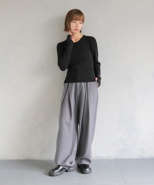 cheriella(シェリエラ)の「【cheriella】WEB限定バックオープンスリットリブニット WEB LIMITED BACK OPEN SLIT RIB KNIT(ニット/セーター・レディース・ダークブルー/アイボリー/ダークグレー/ブラック/ダークグリーン・M)」の22枚目の写真