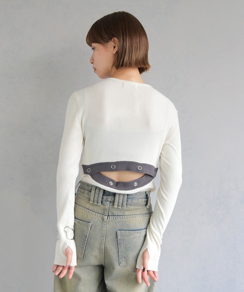 cheriella(シェリエラ)の「【cheriella】WEB限定バックオープンスリットリブニット WEB LIMITED BACK OPEN SLIT RIB KNIT(ニット/セーター・レディース・ダークブルー/アイボリー/ダークグレー/ブラック/ダークグリーン・M)」の13枚目の写真