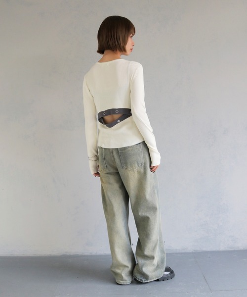 cheriella(シェリエラ)の「【cheriella】WEB限定バックオープンスリットリブニット WEB LIMITED BACK OPEN SLIT RIB KNIT(ニット/セーター・レディース・ダークブルー/アイボリー/ダークグレー/ブラック/ダークグリーン・M)」の19枚目の写真