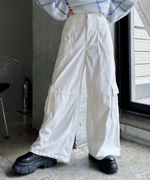 PAGEBOY(ページボーイ)の「カラーコーデュロイカーゴパンツ(カーゴパンツ・レディース・ブルー/オフホワイト/ブラック/ピンク・FREE)」の2枚目の写真