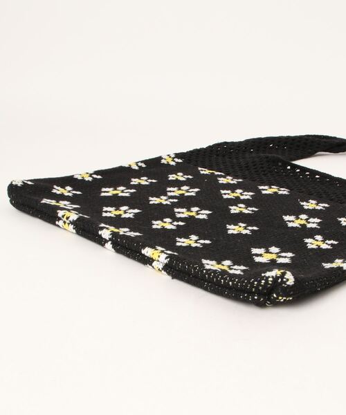 anap mimpi(アナップミンピ)の「フラワーデザイン切替ニットバッグ(トートバッグ・レディース・ブラック・FREE)」の12枚目の写真