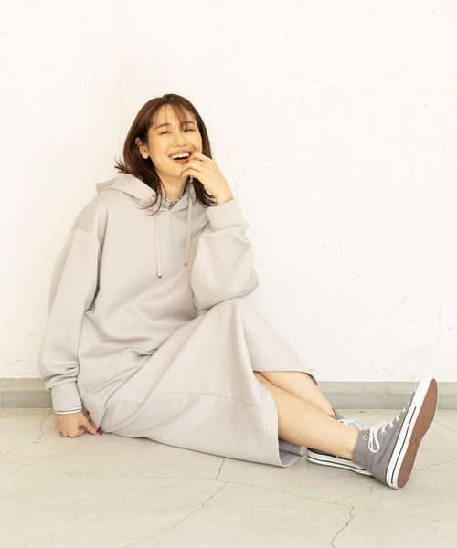 GLOBAL WORK（グローバルワーク）の「ライトクッションパーカー/906291（パーカー・レディース・アイボリー/グレイッシュベージュ/スミクロ/パープル系その他/ブラウン系その他・MEDIUM/LARGE）」の6枚目の写真