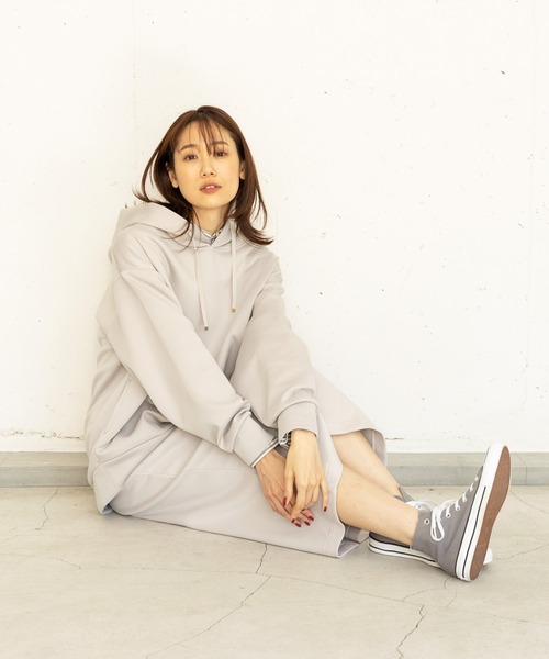 GLOBAL WORK（グローバルワーク）の「ライトクッションパーカー/906291（パーカー・レディース・アイボリー/グレイッシュベージュ/スミクロ/パープル系その他/ブラウン系その他・MEDIUM/LARGE）」の7枚目の写真