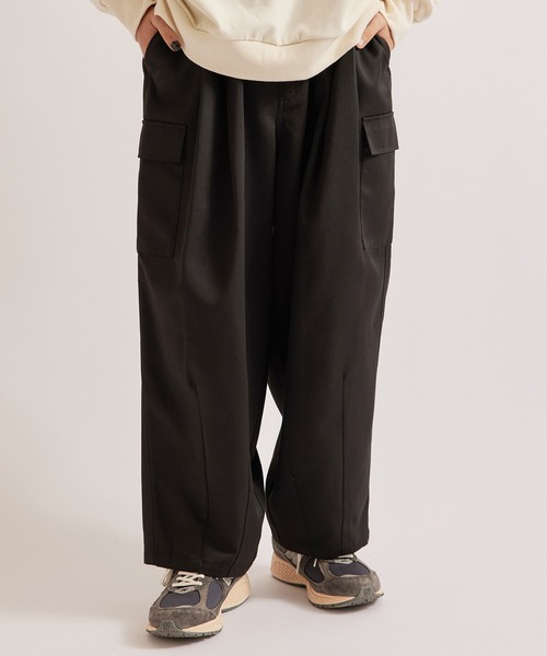 iisy（イージー）の「iisy / オーバーサイズバルーンワイドカーゴパンツ（カーゴパンツ・メンズ・ブラック/ライトグレー/ベージュ/チャコールグレー・L/M/S）」の5枚目の写真