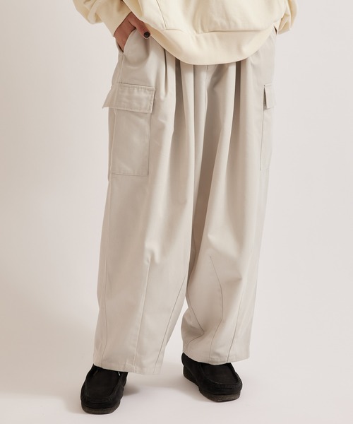 iisy（イージー）の「iisy / オーバーサイズバルーンワイドカーゴパンツ（カーゴパンツ・メンズ・ブラック/ライトグレー/ベージュ/チャコールグレー・L/M/S）」の9枚目の写真