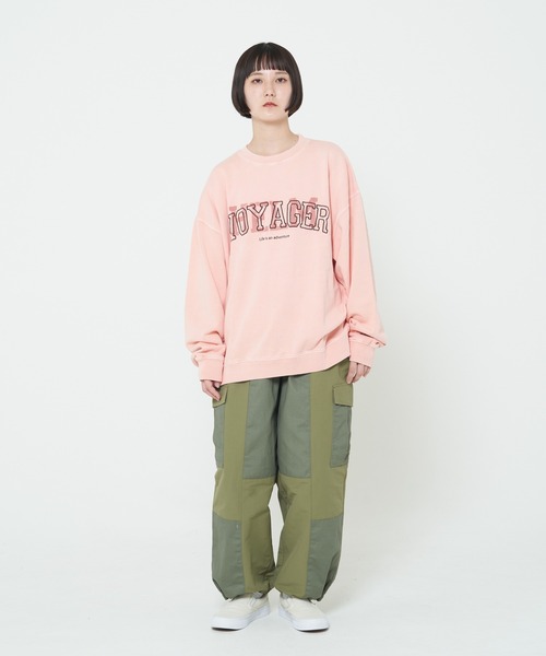 ROUGH TRADE(ラフトレード)の「裏毛ピグメント加工重ねロゴトレーナー(M1)(スウェット・メンズ・ピンク/ミント/ナチュラル/ブラック・M/L/XL)」の16枚目の写真