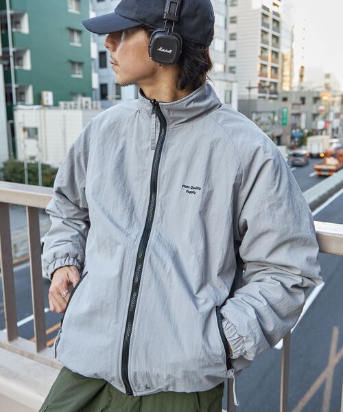 FFEIN(フェイン)の「【FFEIN(フェイン)】2Way リバーシブルスタンドネックブルゾン / フリース ナイロン ドローコード(ナイロンジャケット・メンズ・ブラック/ライトグレー/ネイビー・SMALL/MEDIUM/LARGE)」の20枚目の写真