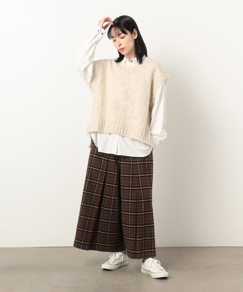 ONIGIRI(オニギリ)の「先染め起毛チェック キュロットパンツ(その他パンツ・レディース・グレー系/ベージュ系・MEDIUM/LARGE)」の3枚目の写真