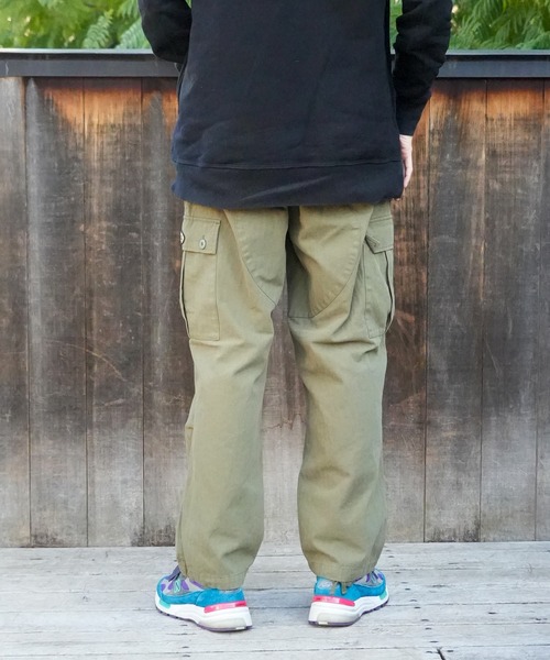 BILLABONG(ビラボン)の「BILLABONG メンズ 【BAD DOG】 WORK CARGO ロングパンツ 【2023年秋冬モデル】/ビラボンカーゴパンツ(カーゴパンツ・メンズ・ブラック/アーミー・X-LARGE/MEDIUM/LARGE)」の11枚目の写真