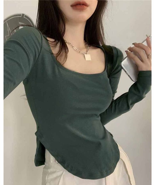NANEA（ナネア）の「裾ラウンドクロップド丈ロンT（Tシャツ/カットソー・レディース・ホワイト/ブラック/グレー/ホワイト系その他/ワインレッド/ブラック系その他/杢グレー・MEDIUM/LARGE）」の6枚目の写真