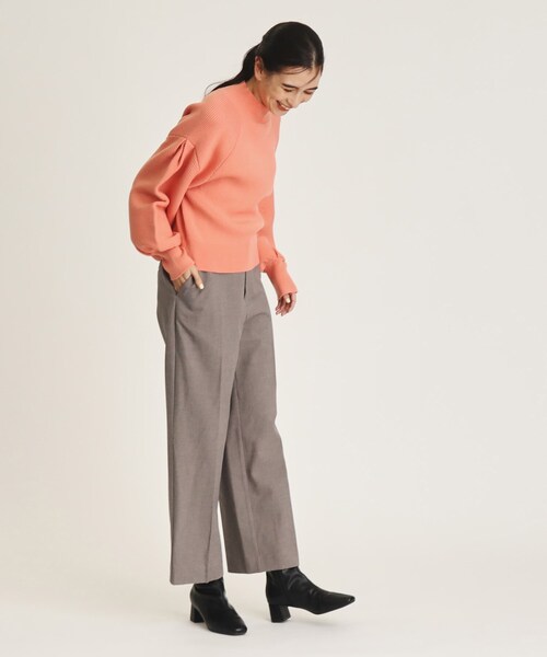 OPAQUE.CLIP（オペークドットクリップ）の「◆ハイネックボリュームスリーブリブニット【洗濯機洗い可】（ニット/セーター・レディース・ブラック/ライトベージュ/ライトオレンジ系・38/36/40）」の12枚目の写真