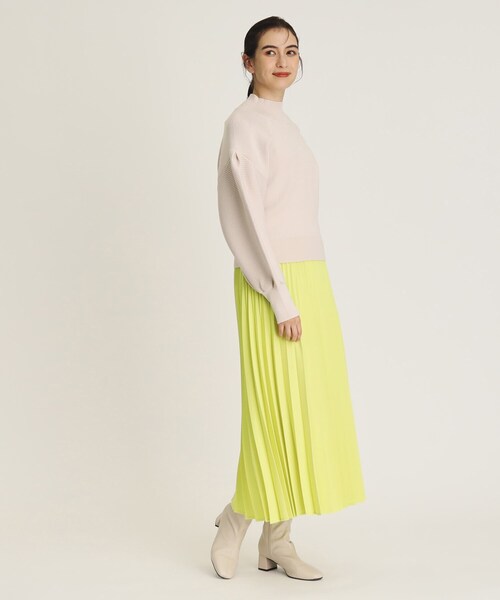 OPAQUE.CLIP（オペークドットクリップ）の「◆ハイネックボリュームスリーブリブニット【洗濯機洗い可】（ニット/セーター・レディース・ブラック/ライトベージュ/ライトオレンジ系・38/36/40）」の15枚目の写真