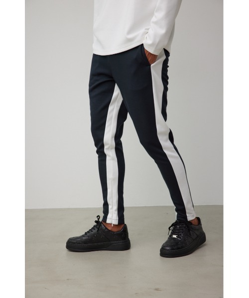 AZUL by moussy（アズールバイマウジー）の「B-HEATスウィッチングパンツ（スウェットパンツ・メンズ・グレー系その他/ブラック系その他・MEDIUM/LARGE）」の2枚目の写真