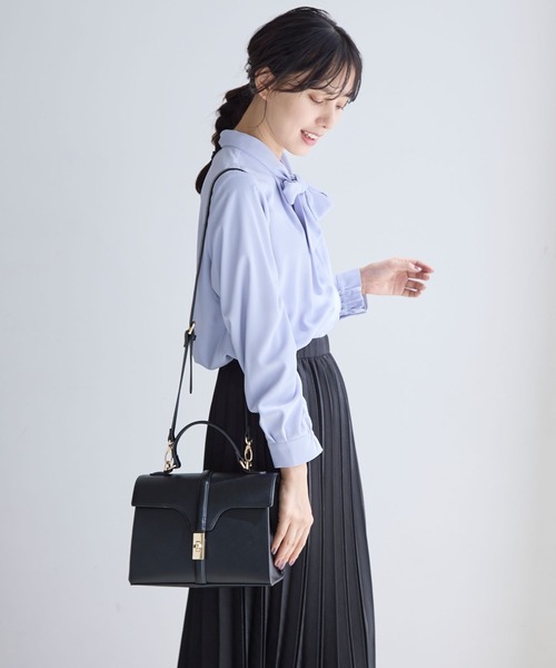 GLOBAL WORK（グローバルワーク）の「スペ軽メタル2WAYBAG/985934（ショルダーバッグ・レディース・アイボリー/ブラック/ベージュ・ONE SIZE）」の10枚目の写真