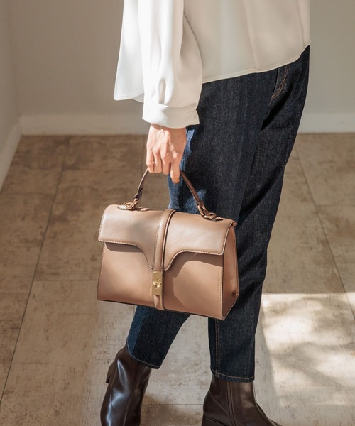 GLOBAL WORK（グローバルワーク）の「スペ軽メタル2WAYBAG/985934（ショルダーバッグ・レディース・アイボリー/ブラック/ベージュ・ONE SIZE）」の15枚目の写真