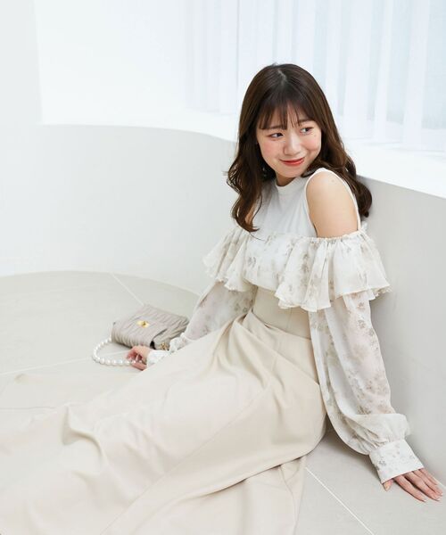 MAJESTIC LEGON(マジェスティックレゴン)の「ウエストきゅっとフリルワンピース(ワンピース・レディース・ブラック系その他/ベージュ系その他2/グレー系その他・MEDIUM/SMALL)」の8枚目の写真