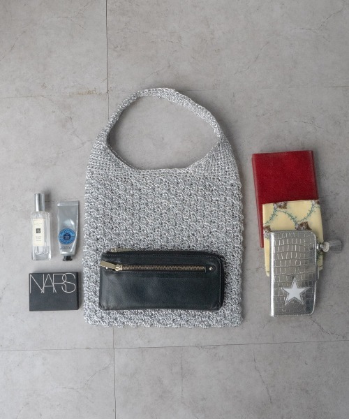 CURI BISCUI(キュリ ビスキュイ)の「メタリックヤーン編み ワンハンドルバッグ(ハンドバッグ・レディース・ブラック/シルバー/ゴールド・FREE)」の5枚目の写真