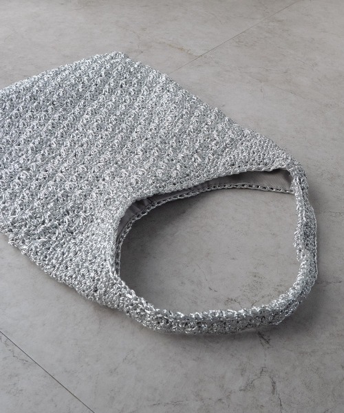 CURI BISCUI(キュリ ビスキュイ)の「メタリックヤーン編み ワンハンドルバッグ(ハンドバッグ・レディース・ブラック/シルバー/ゴールド・FREE)」の6枚目の写真