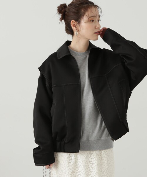 N.(N. Natural Beauty Basic)(エヌエヌナチュラルビューティーベーシック)の「◆ステッチデザインショートブルゾン(ブルゾン・レディース・ブラック/ライトグレー・MEDIUM)」の9枚目の写真