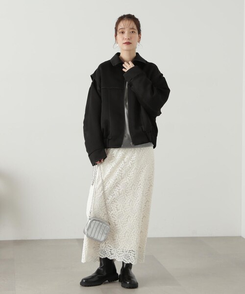 N.(N. Natural Beauty Basic)(エヌエヌナチュラルビューティーベーシック)の「◆ステッチデザインショートブルゾン(ブルゾン・レディース・ブラック/ライトグレー・MEDIUM)」の11枚目の写真