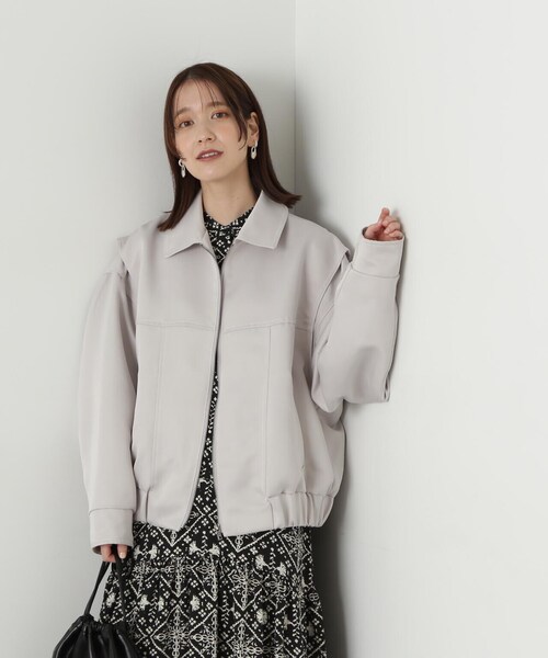 N.(N. Natural Beauty Basic)(エヌエヌナチュラルビューティーベーシック)の「◆ステッチデザインショートブルゾン(ブルゾン・レディース・ブラック/ライトグレー・MEDIUM)」の19枚目の写真