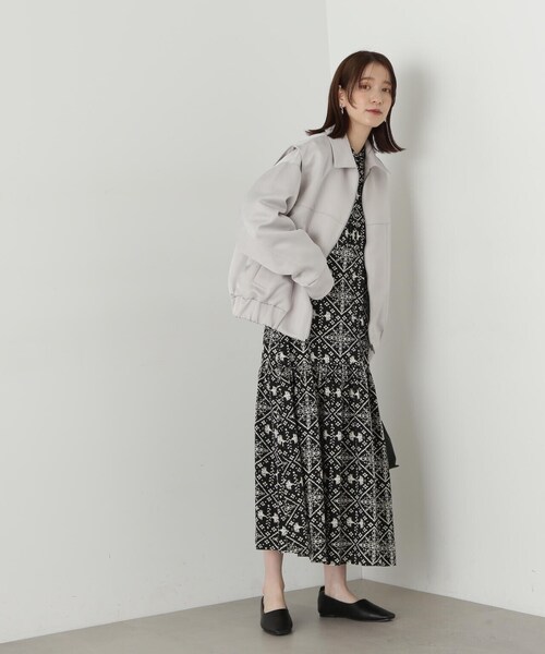 N.(N. Natural Beauty Basic)(エヌエヌナチュラルビューティーベーシック)の「◆ステッチデザインショートブルゾン(ブルゾン・レディース・ブラック/ライトグレー・MEDIUM)」の21枚目の写真