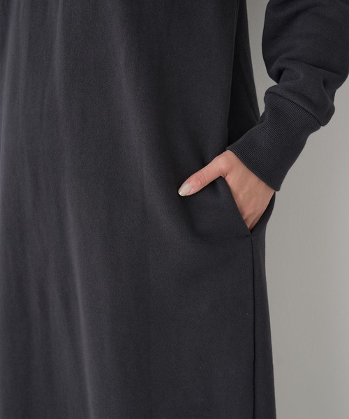 MICA&DEAL（マイカ＆ディール）の「ハーフジップアップ裏毛スウェット