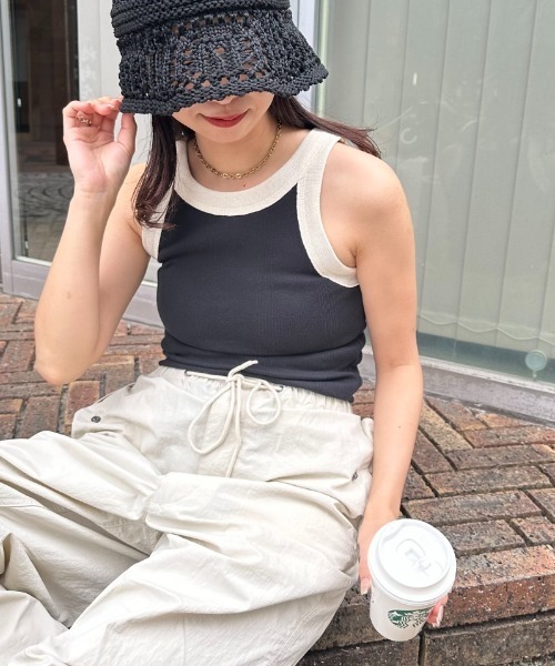 MILLER（ミラー）の「【CanCam 8月号掲載】[MILLER/ミラー] 別注 配色パネルリブ アメリカンスリーブタンクトップ(カップ付き)（タンクトップ・レディース・ブラック系/イエロー/オレンジ/アイボリー/ブラック/ブルー・F）」の3枚目の写真