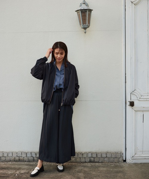 Elura（エルーラ）の「ラク艶イージーパンツ（その他パンツ・レディース・チャコールグレー/グレイッシュベージュ/ネイビー/イエロー/ブルー系その他3/ブラック系その他・MEDIUM/LARGE）」の21枚目の写真