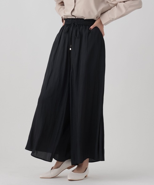 Elura（エルーラ）の「ラク艶イージーパンツ（その他パンツ・レディース・チャコールグレー/グレイッシュベージュ/ネイビー/イエロー/ブルー系その他3/ブラック系その他・MEDIUM/LARGE）」の20枚目の写真