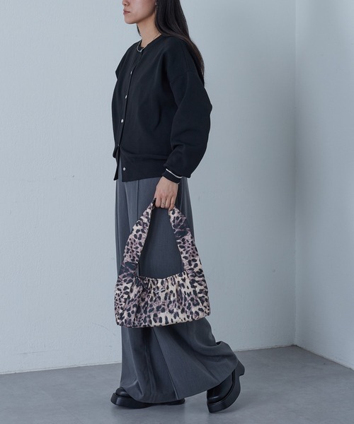 COLONY 2139（コロニートゥーワンスリーナイン）の「WEB・一部店舗限定 / ナイロンギャザーワンショルダー（ショルダーバッグ・レディース・ホワイト/ブラック/ベージュ・FREE）」の9枚目の写真