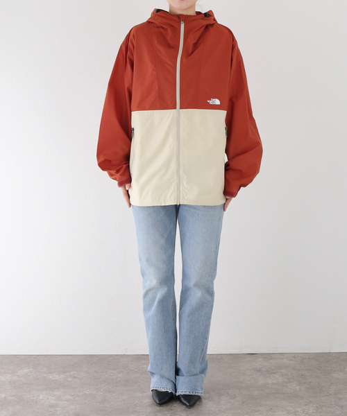 THE NORTH FACE(ザノースフェイス)の「【THE NORTH FACE/ノースフェイス】Compact Jacket:ジャケット(その他アウター・レディース・ブラック/レッド・LARGE)」の3枚目の写真