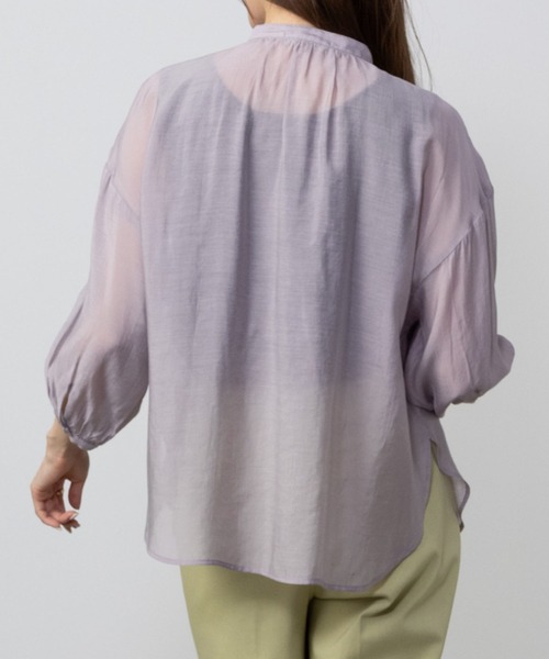 HusHusH（ハッシュアッシュ）の「HusHusH ハッシュアッシュ バンドカラーシアーシャツ（シャツ/ブラウス・レディース・スモークピンク/ライトグレー・M/L/S）」の4枚目の写真